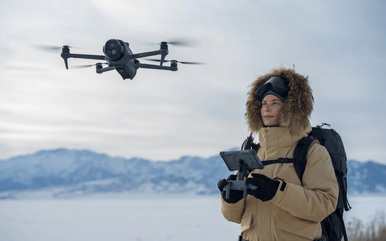 DJI Mavic 4 Pro (DJI RC 2) - Image 10
